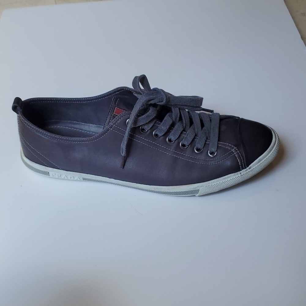Men's 10 Prada Sneakers EUC